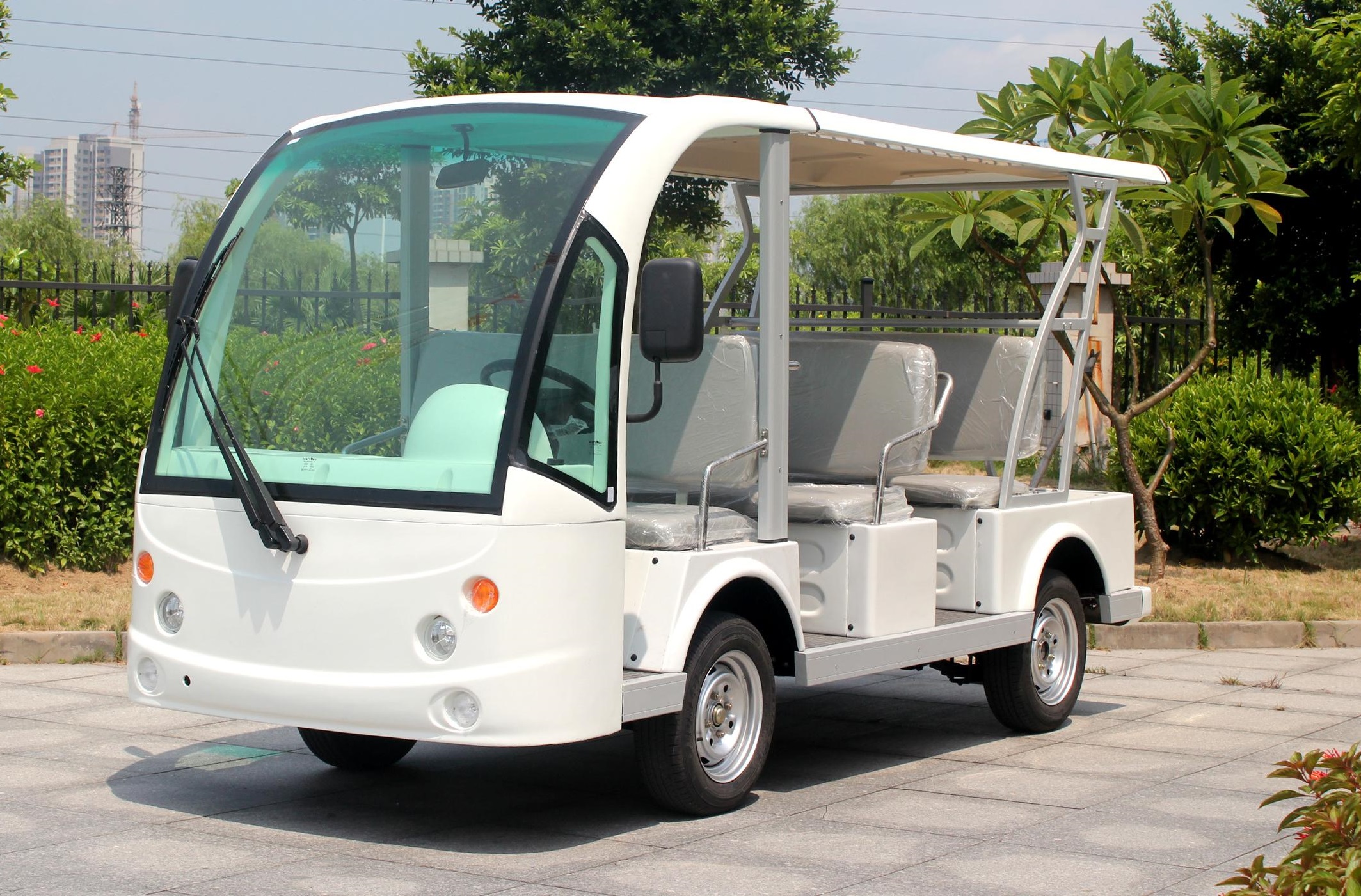 長(zhǎng)沙石燕湖生態(tài)公園電動(dòng)觀光車